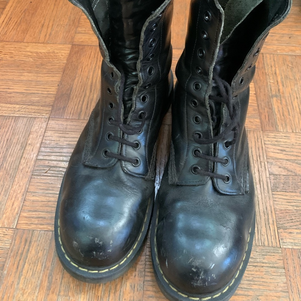 Solocair 11 eye steel toe boots uk size 9
